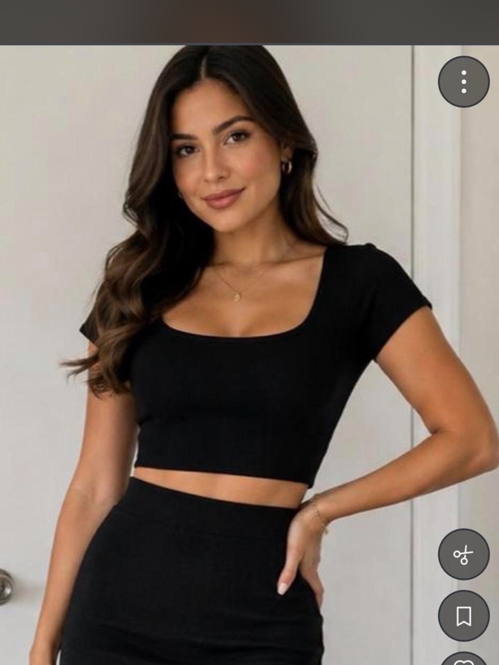 Bozzolo Black Scoop Neck Crop Top